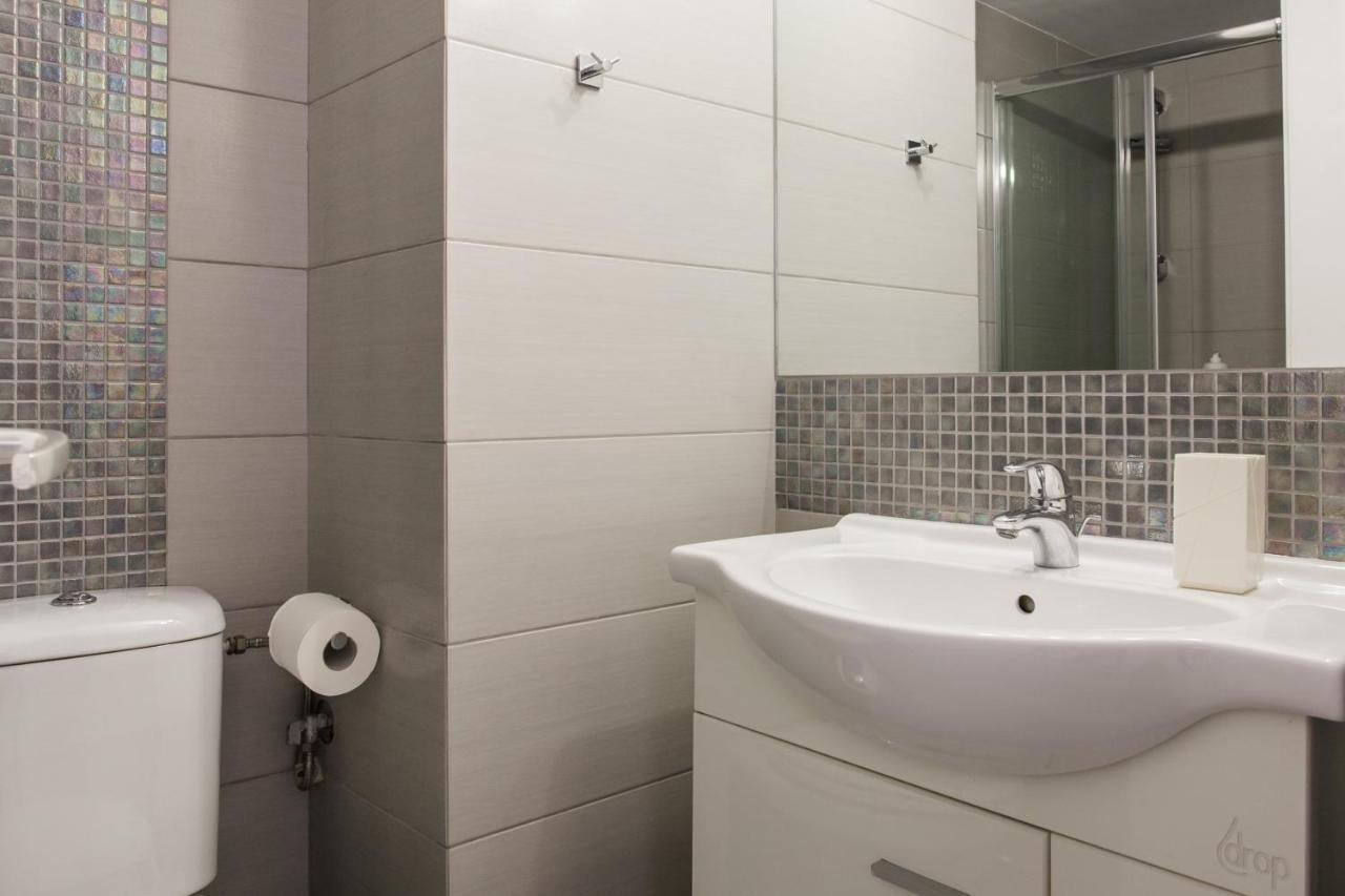 Central Apartment At Plaka 1 Bed For 2 Pers أثينا المظهر الخارجي الصورة